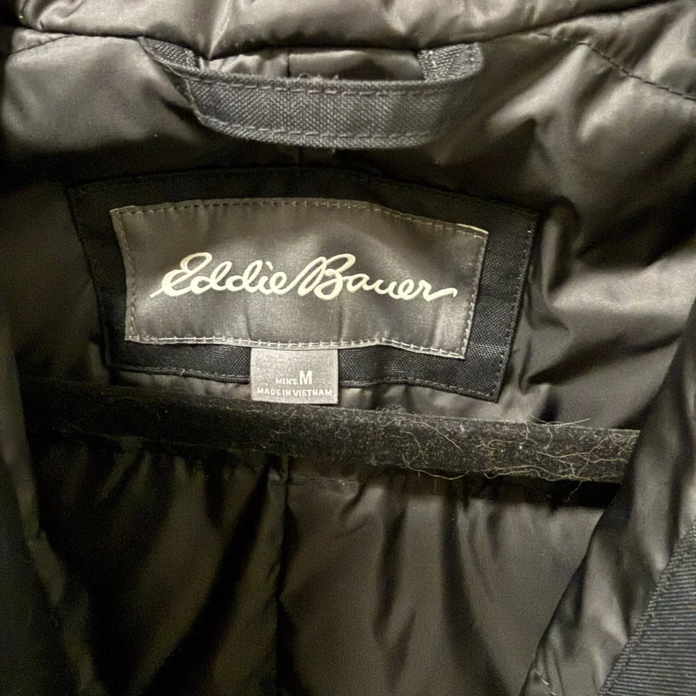 Men's Eddie Bauer Superior Down Stadium Coat - Picture 5 of 8